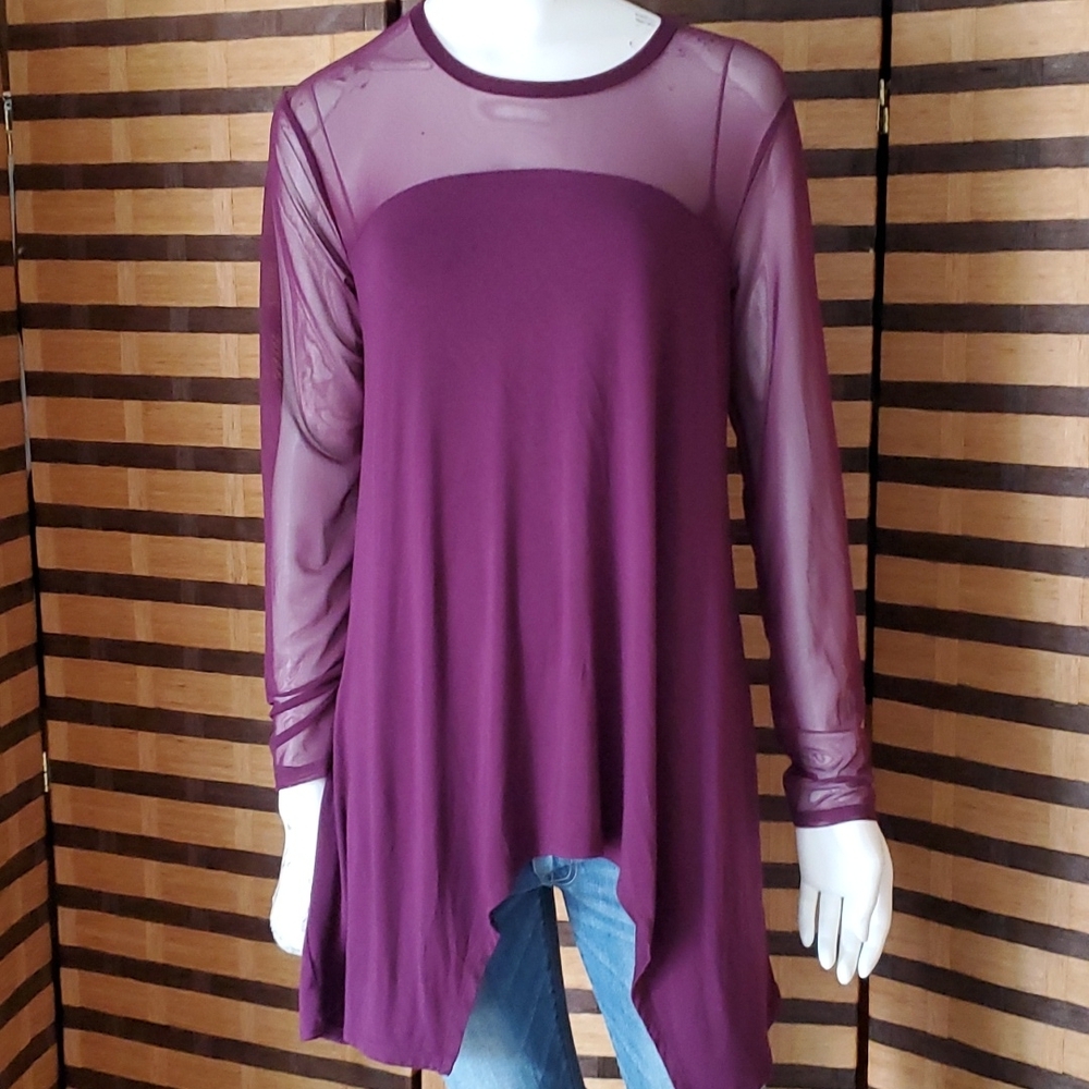 DKNY Asymmetrical mesh neckline/arms - Picture 4 of 9